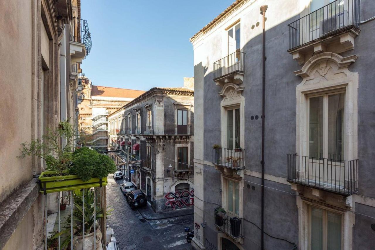Two Rooms Bellini Catania Bagian luar foto